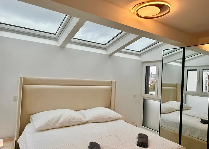 Luxury Stylish Apartment With Balcony & Free Parking * Viena