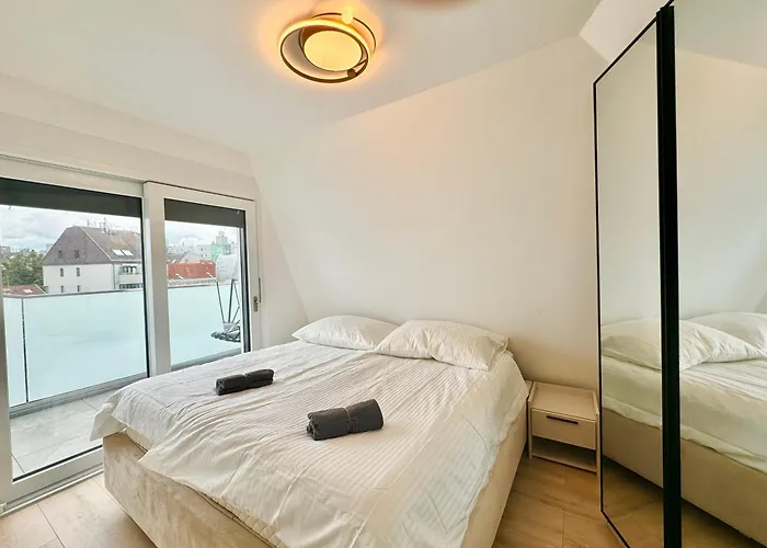Apartamento Luxury Stylish Apartment With Balcony & Free Parking