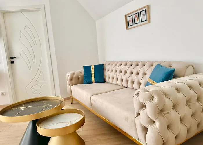 Luxury Stylish Apartment With Balcony & Free Parking Viena