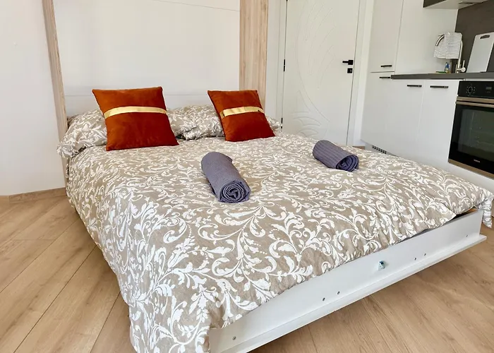 Apartamento Luxury Stylish Apartment With Balcony & Free Parking Viena